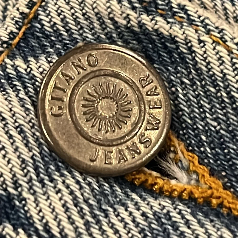 “GITANO” VTG 90’s high waisted stone wash denim blue shorts - Picture 5 of 12